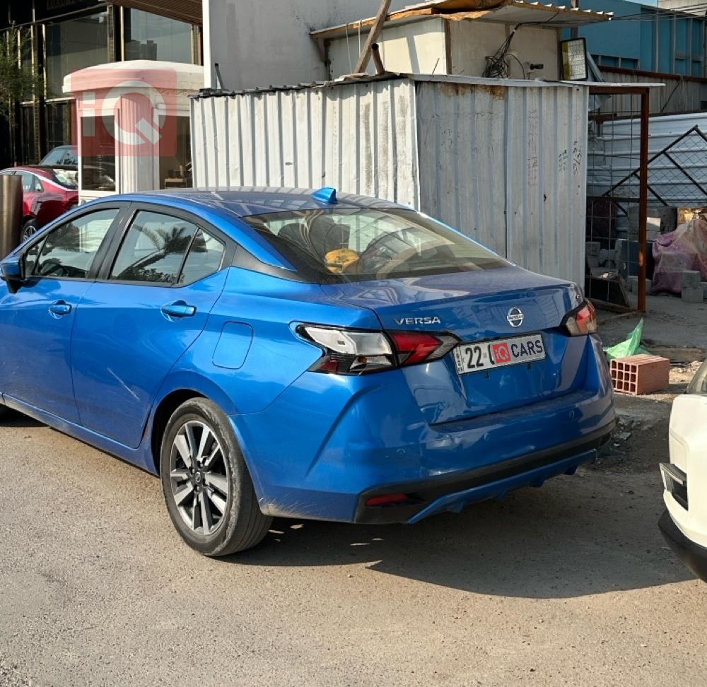 نیسان ڤێرسا